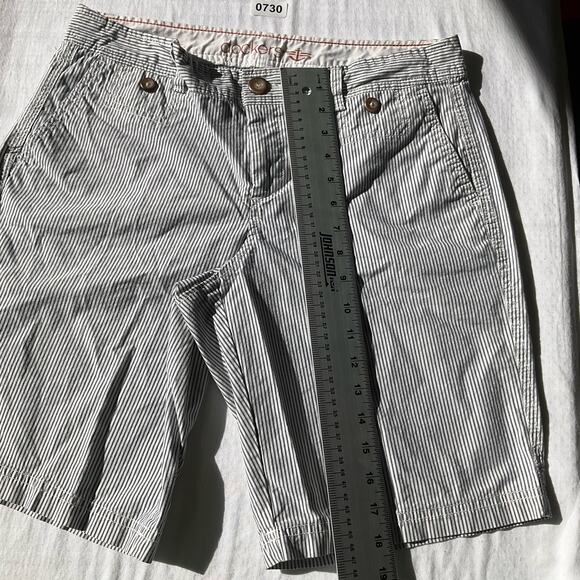 Dockers Women’s Casual Striped Shorts size 10, White & Blue - Picture 4 of 9